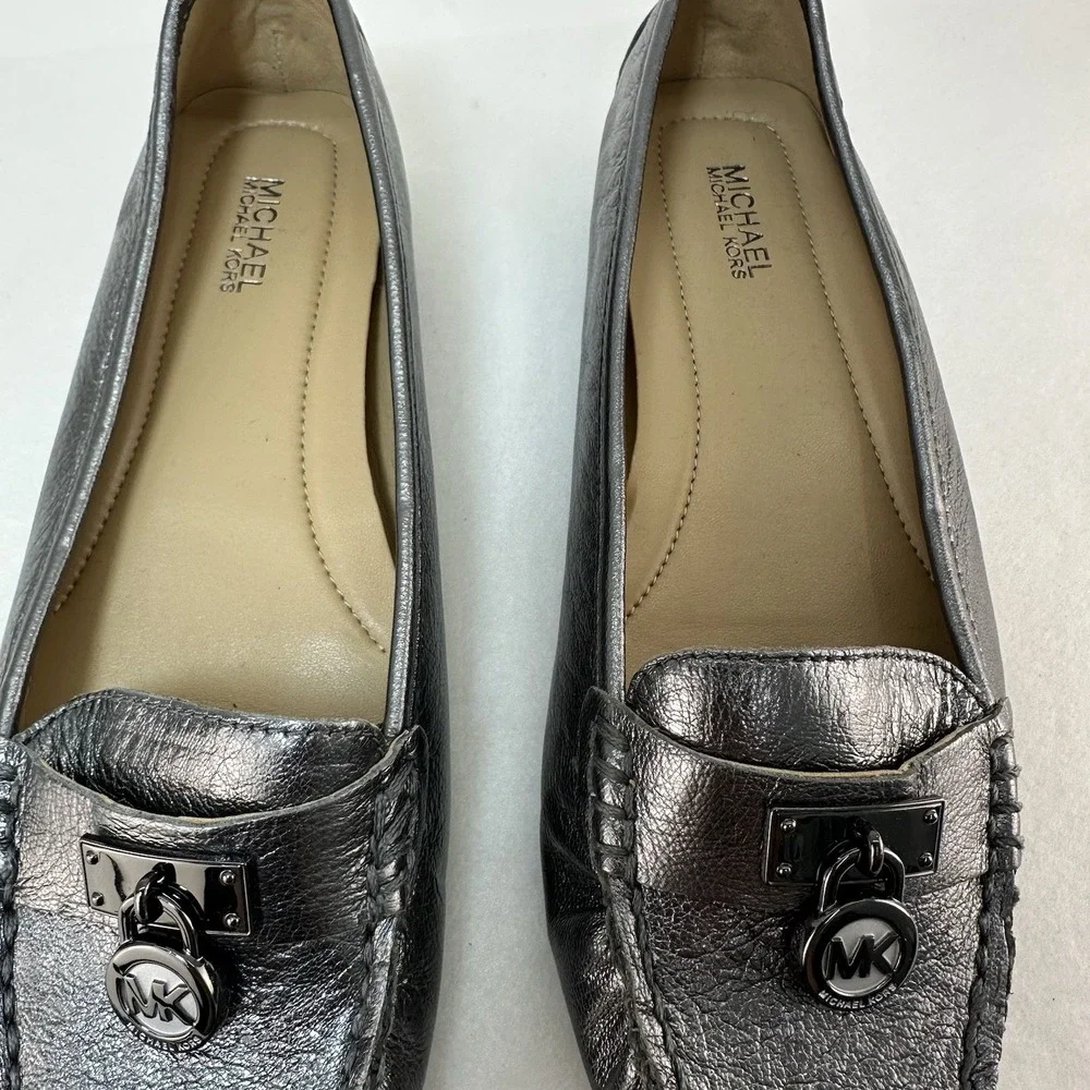 Michael Kors Women's Metallic Pewter Leather Loafers Size 7M Slip On Flats
